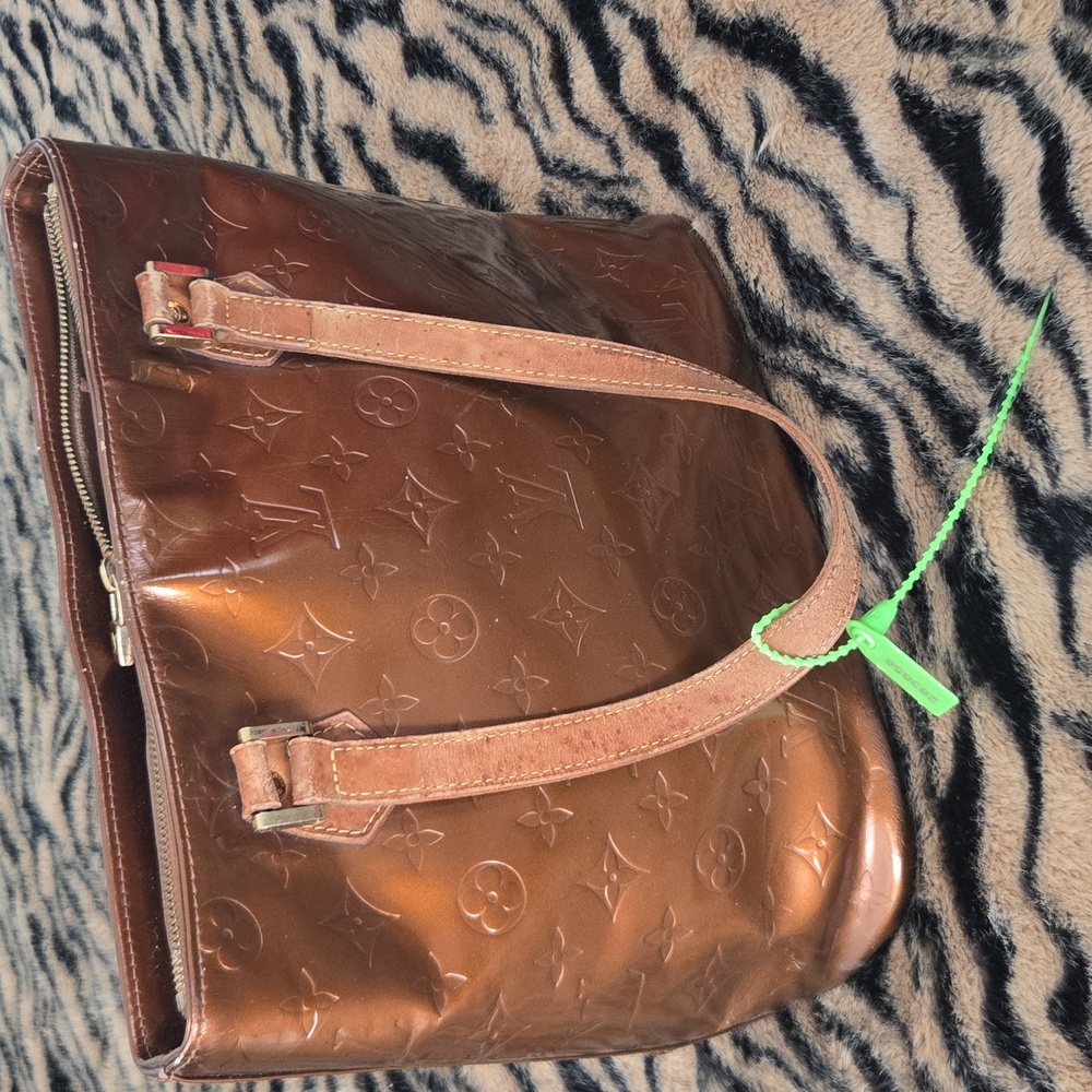Louis Vuitton Brown Monogram Vernis Patent Leather Tote - Picture 2 of 9